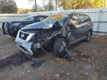  Salvage Nissan Pathfinder