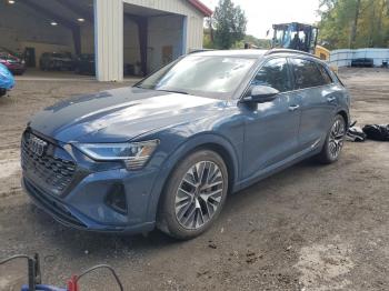  Salvage Audi Q8