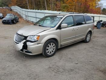  Salvage Chrysler Minivan