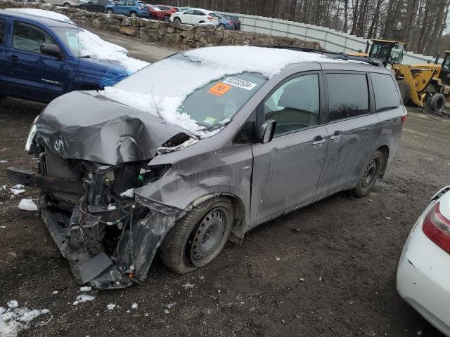  Salvage Toyota Sienna