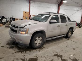  Salvage Chevrolet Avalanche