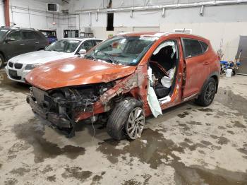  Salvage Hyundai TUCSON