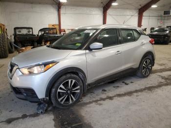  Salvage Nissan Kicks