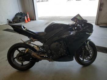  Salvage Yamaha R1