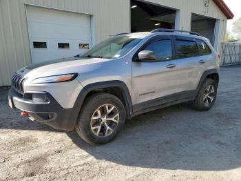  Salvage Jeep Cherokee