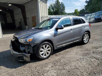  Salvage Mitsubishi Outlander