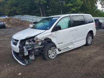  Salvage Dodge Caravan