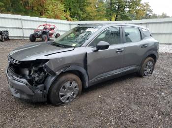  Salvage Nissan Kicks