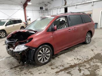  Salvage Toyota Sienna