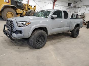  Salvage Toyota Tacoma