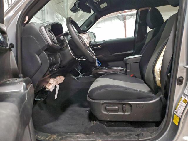 Toyota Tacoma Double Cab Image 10