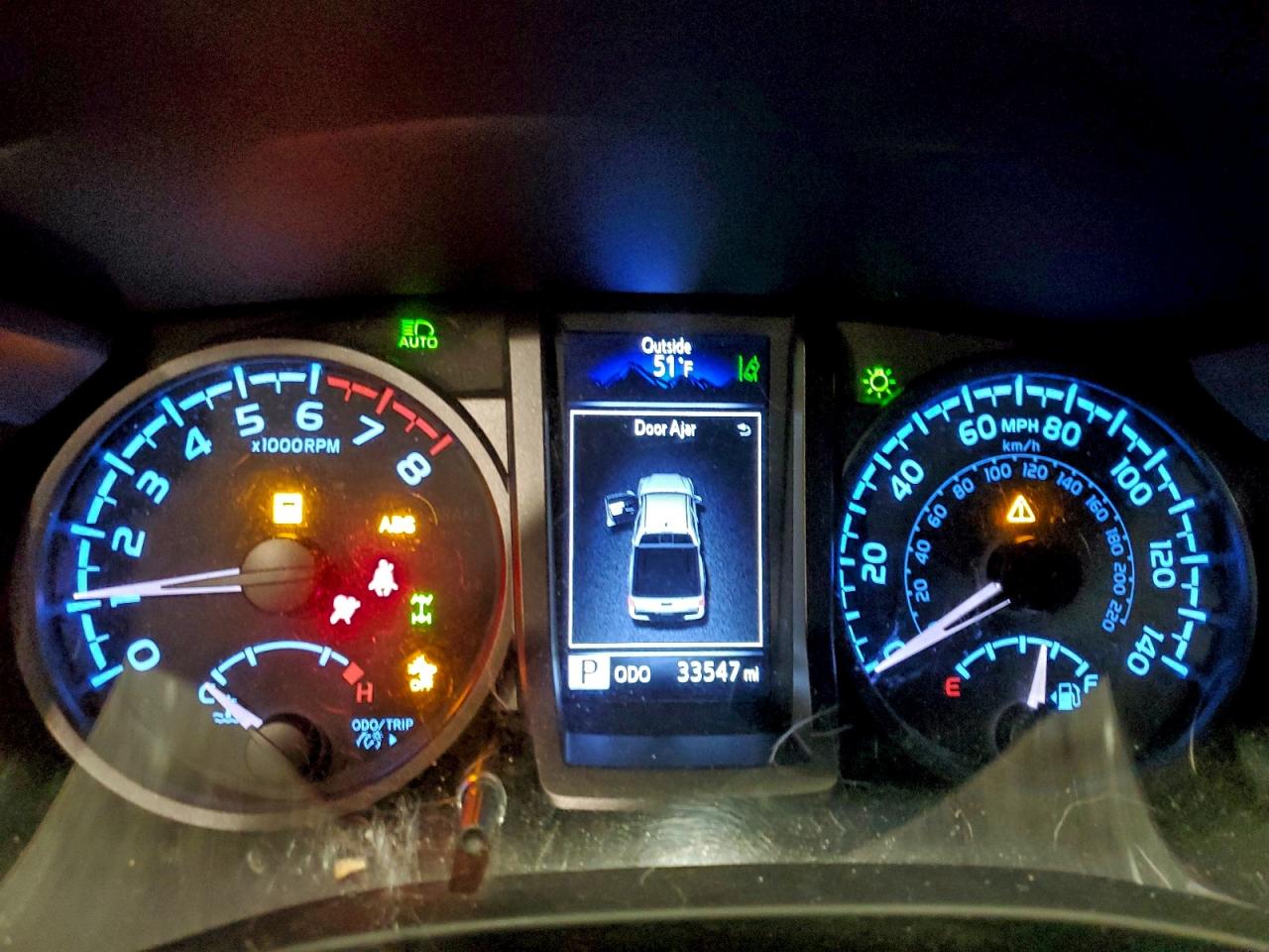 Toyota Tacoma Double Cab Image 8