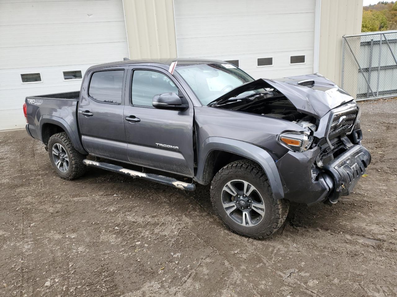 Toyota Tacoma Double Cab Image 4