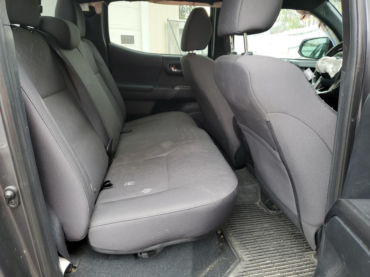 Toyota Tacoma Double Cab Image 8