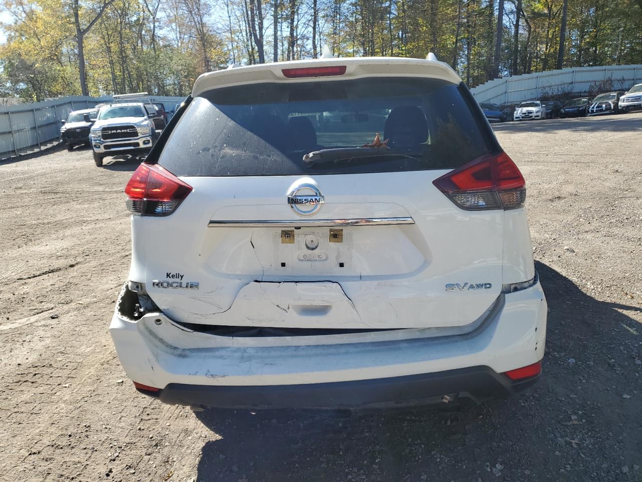 Nissan Rogue S Image 13