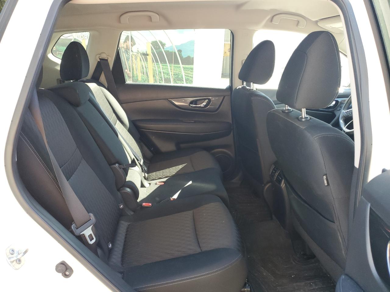 Nissan Rogue S Image 11