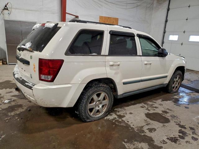Jeep Grand Cherokee Laredo Image 2