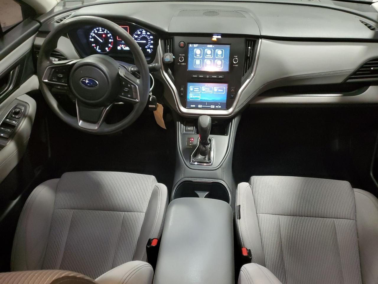 Subaru Legacy Image 8