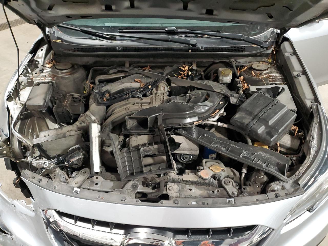 Subaru Legacy Image 11