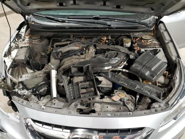 Subaru Legacy Image 11