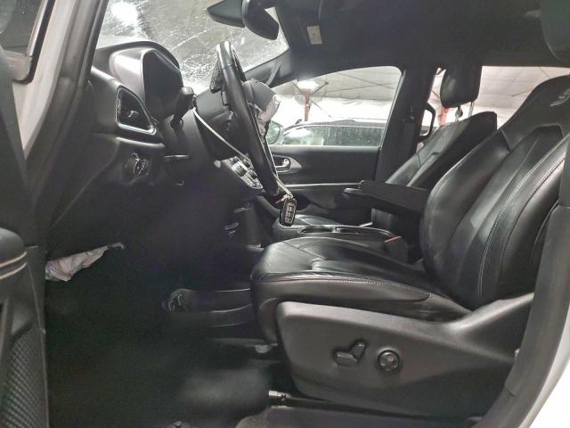 Chrysler Pacifica Touring L Image 6