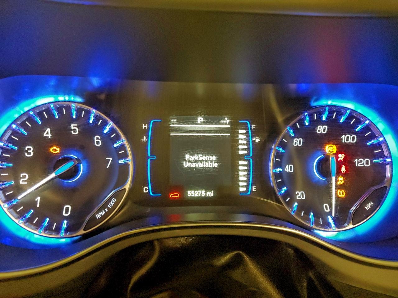 Chrysler Pacifica Touring L Image 14