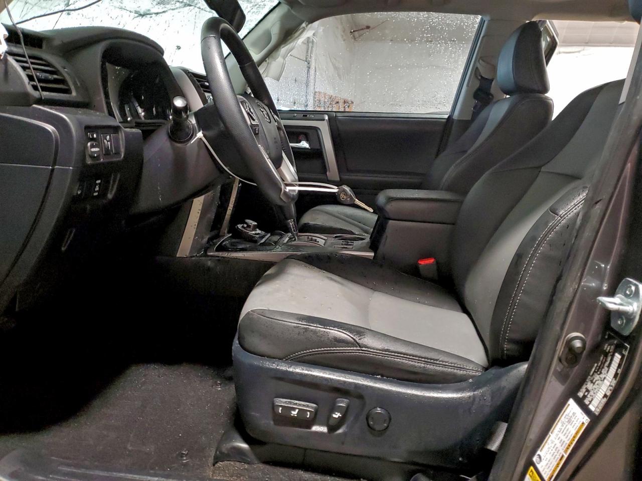 Toyota 4Runner Sr5/sr5 Premium Image 5