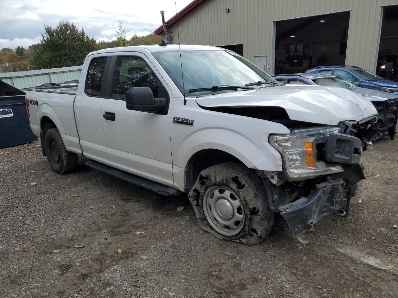 Ford F-150 Super Cab Image 2