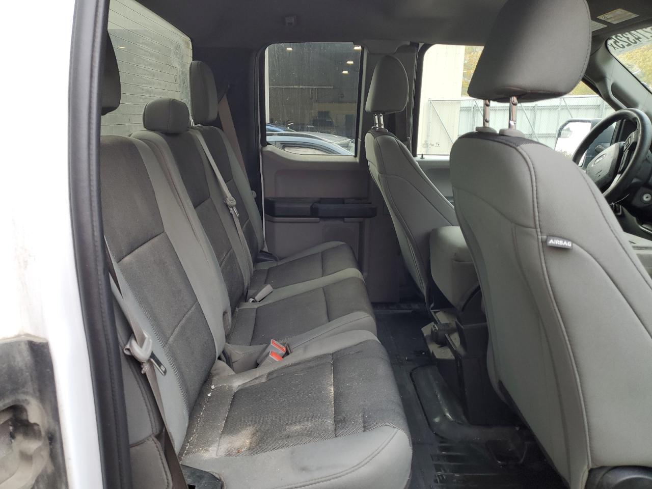 Ford F-150 Super Cab Image 4