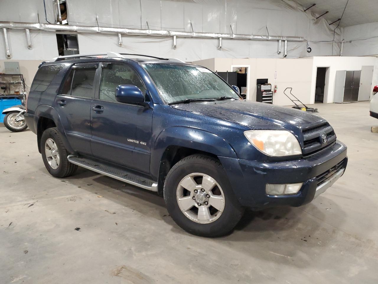 Toyota 4Runner Limited Image 3