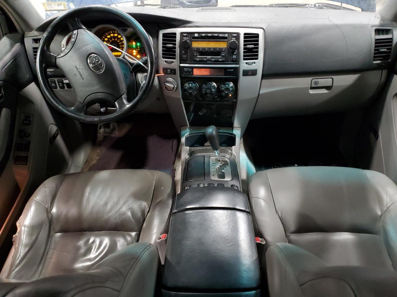 Toyota 4Runner Limited Image 4