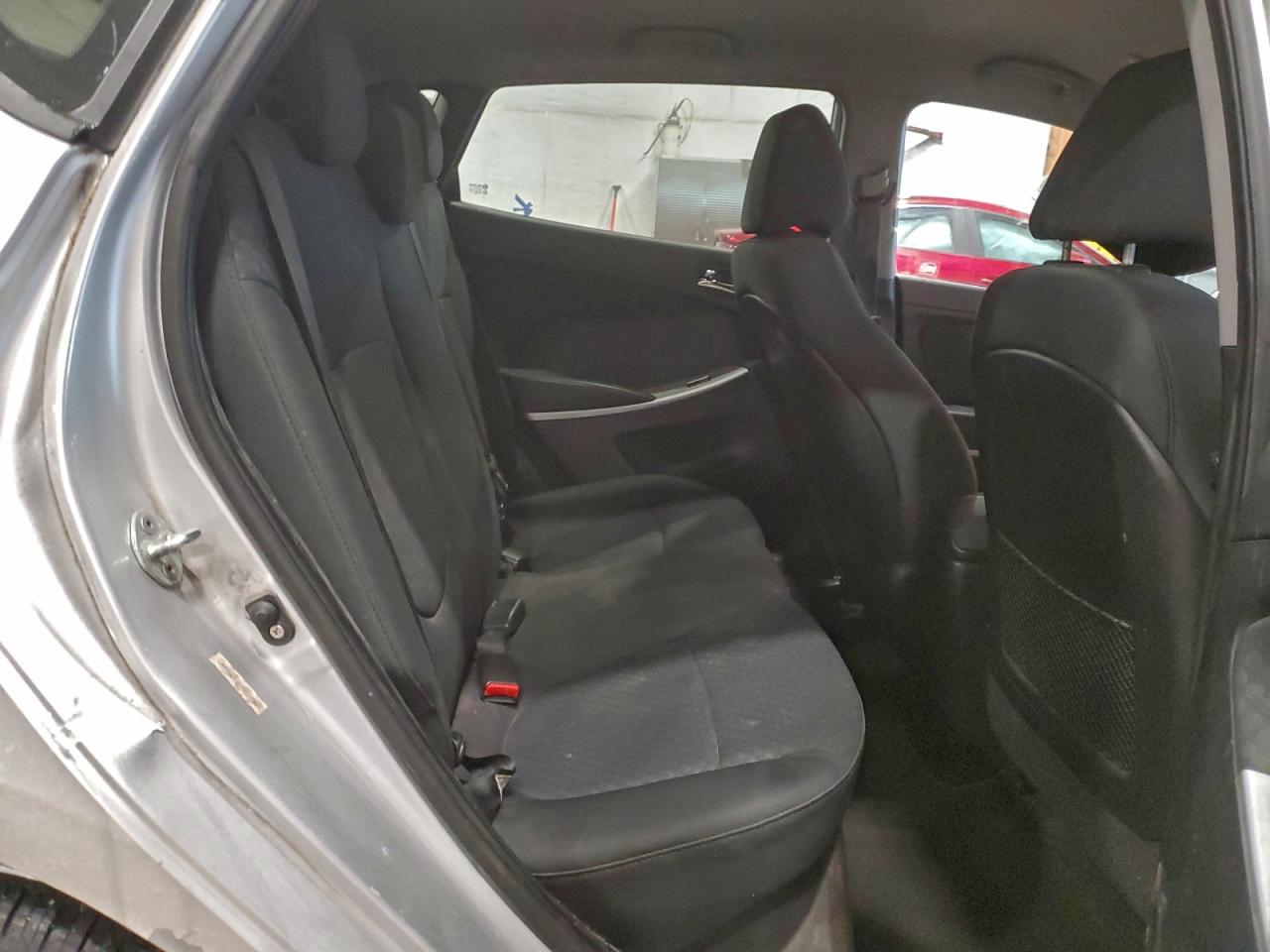 Hyundai ACCENT Gls Image 7