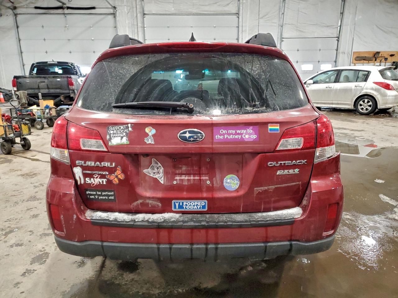 Subaru Outback 2.5i Limited Image 6