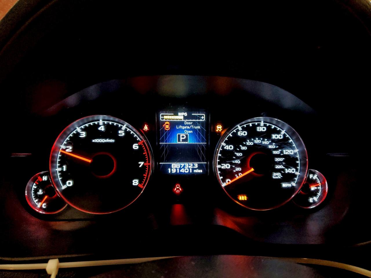 Subaru Outback 2.5i Limited Image 8