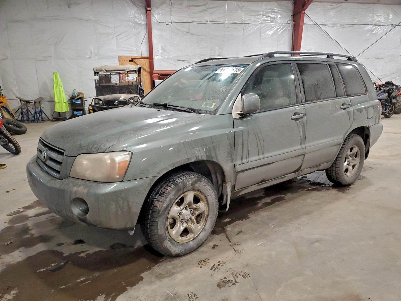 Toyota Highlander Image 1