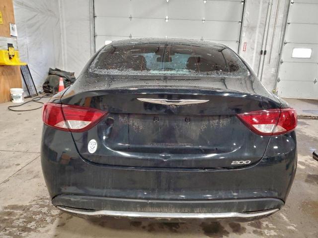 Chrysler 200 Limited Image 11