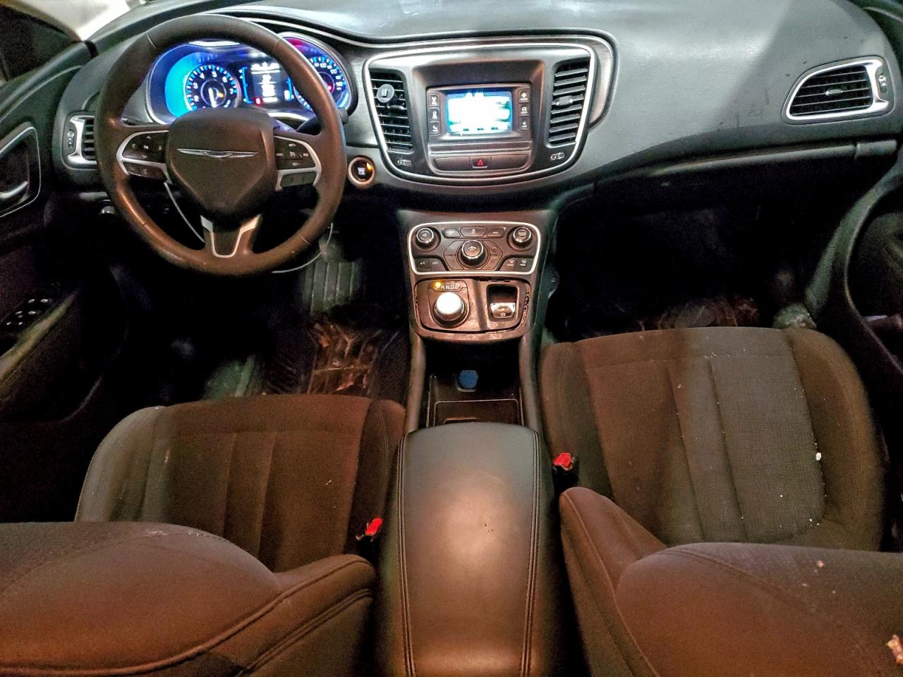 Chrysler 200 Limited Image 6