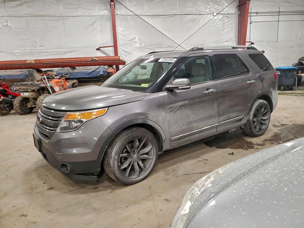 Ford Explorer Limited Image 1