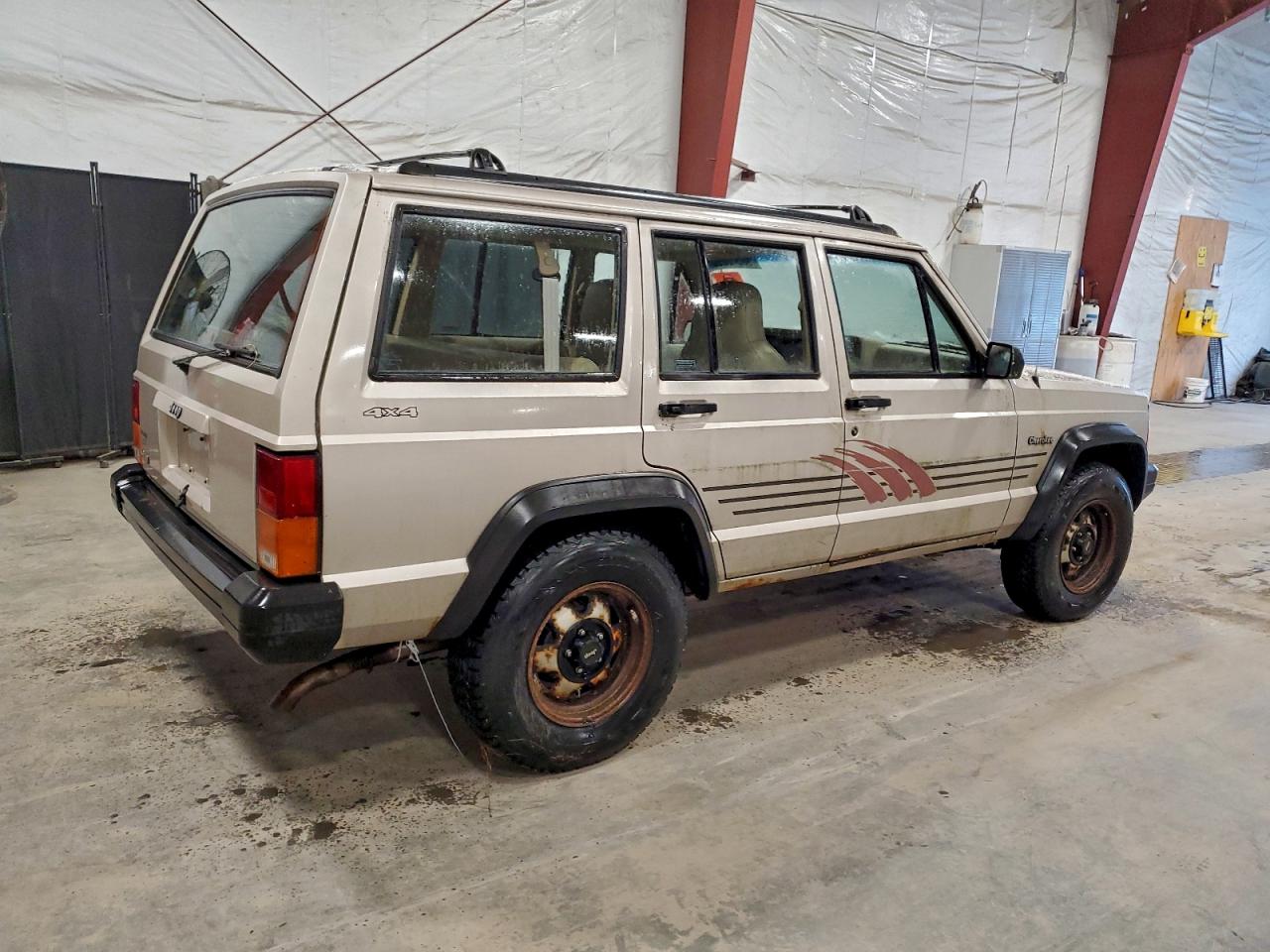 Jeep Grand Cherokee Se Image 10