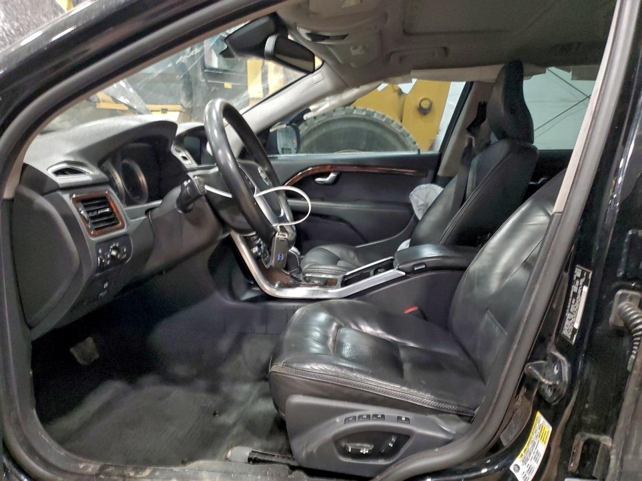 Volvo XC70 3.2 Image 13