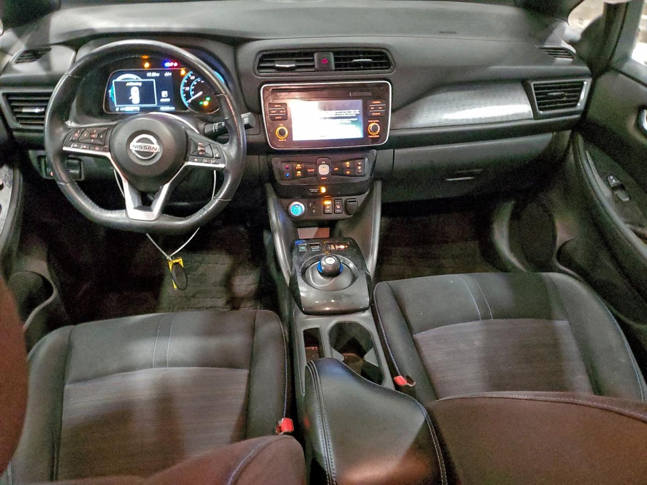 Nissan LEAF S Image 7