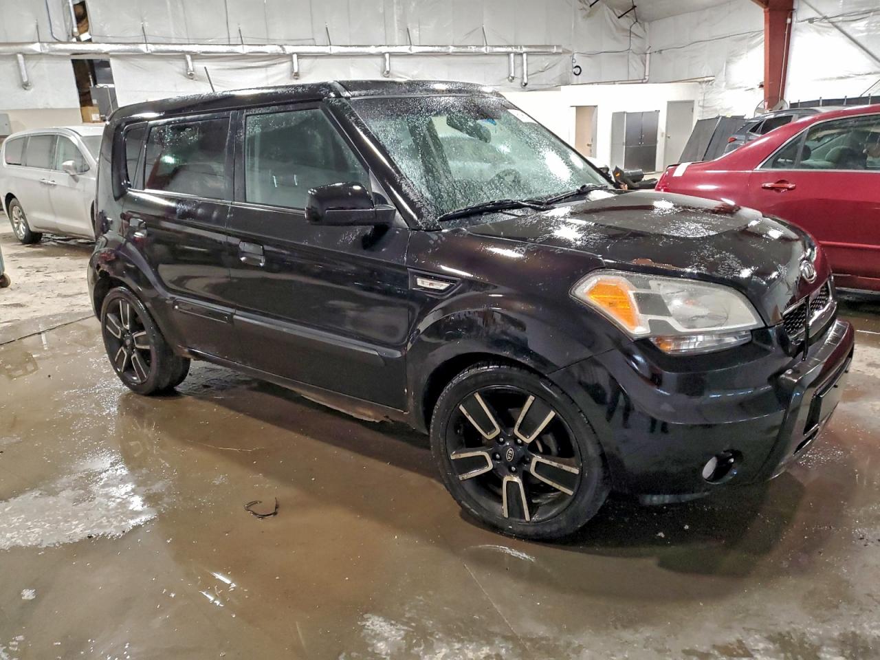 Kia Soul + Image 12