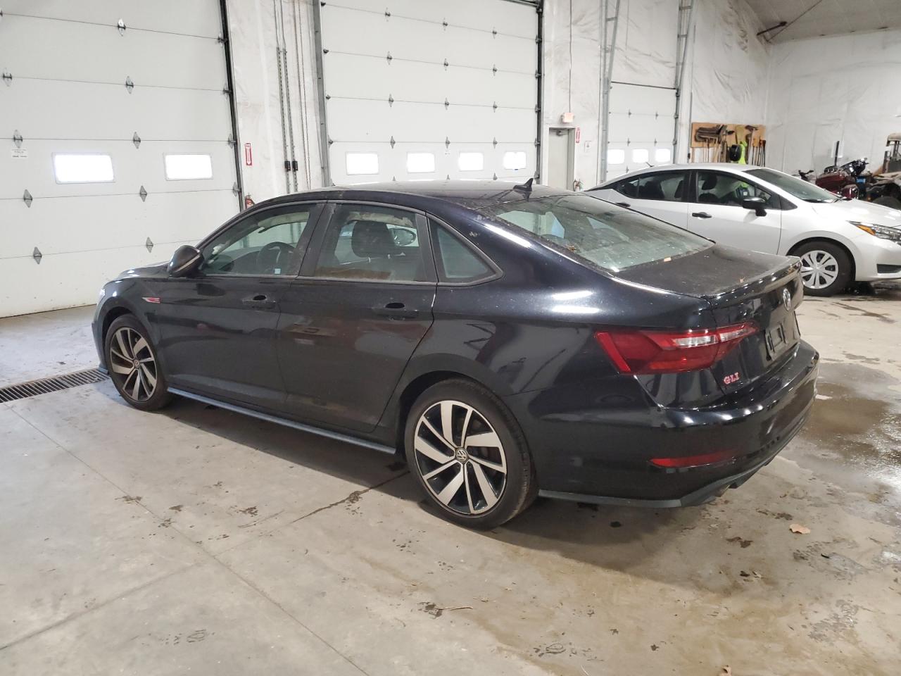 Volkswagen Jetta Gli Image 2