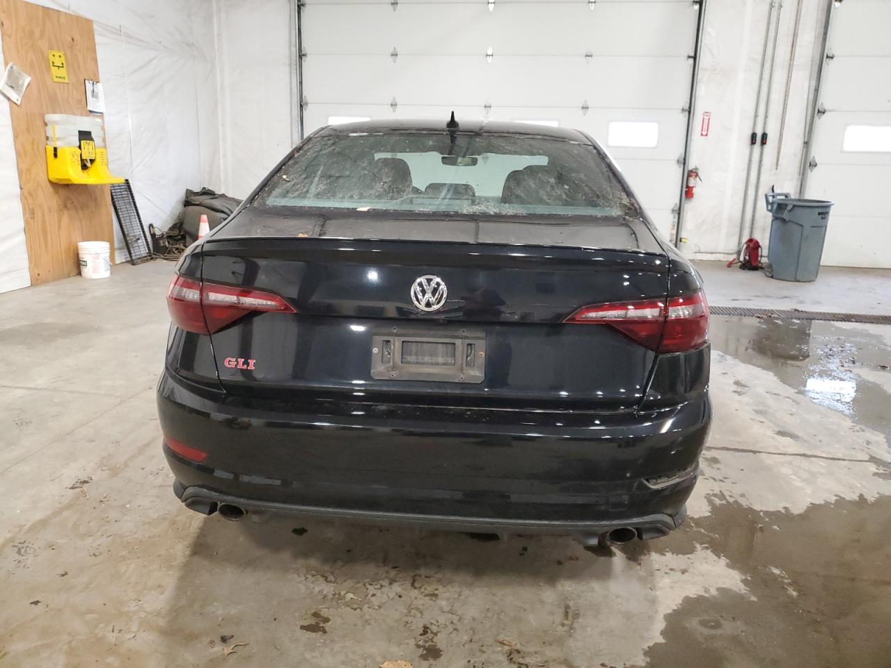 Volkswagen Jetta Gli Image 5