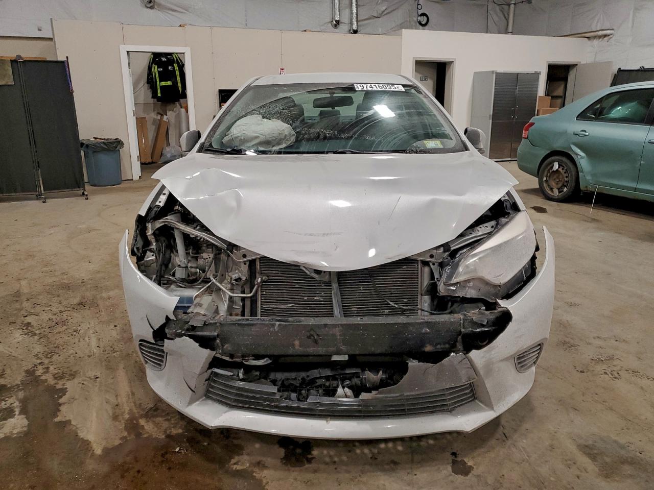 Toyota Corolla L Image 11