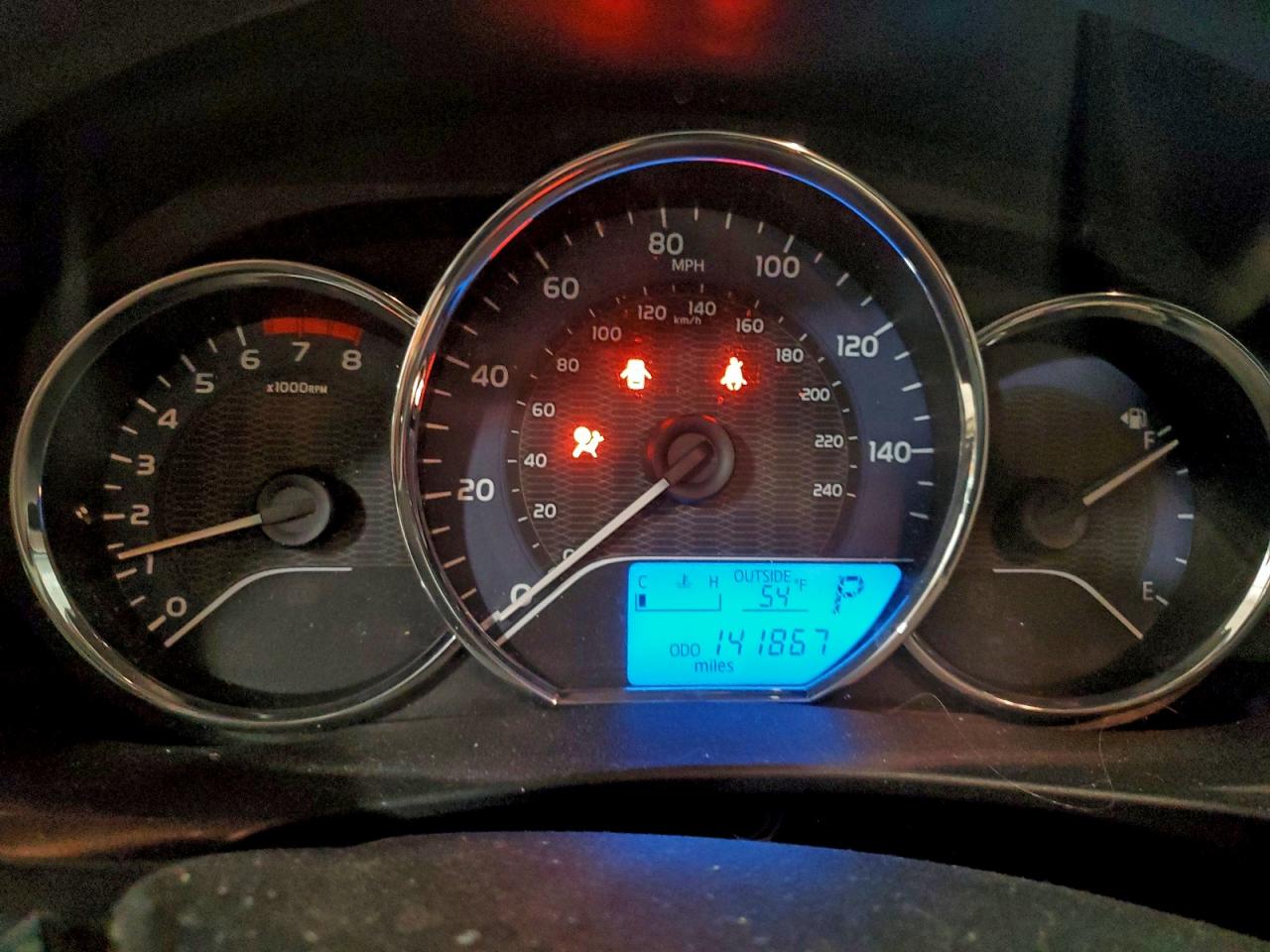 Toyota Corolla L Image 8