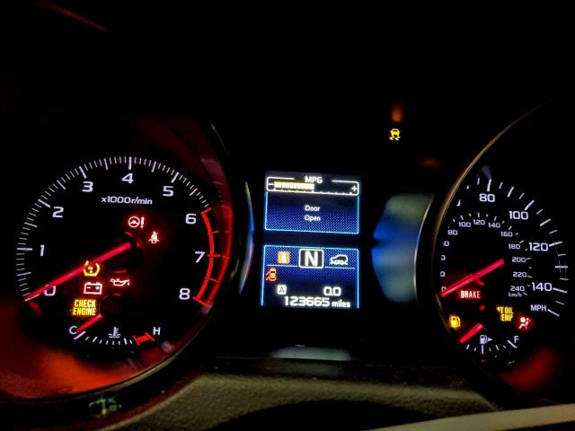 Subaru Outback 2.5i Image 8