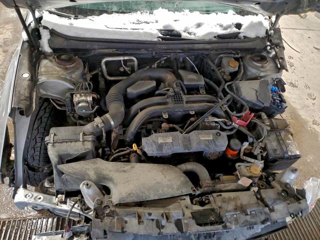 Subaru Outback 2.5i Image 7