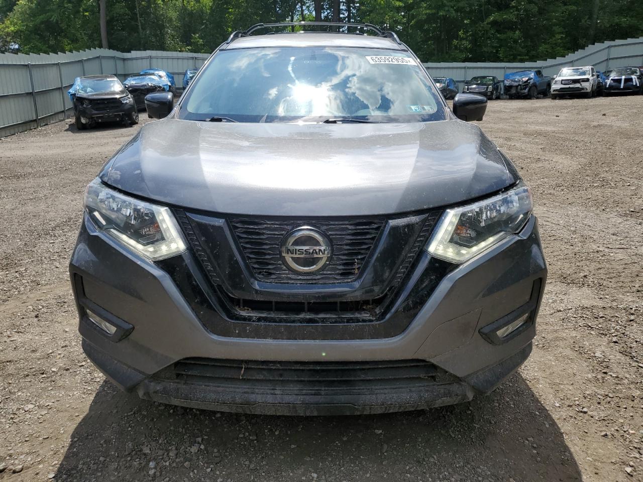 Nissan Rogue S Image 3