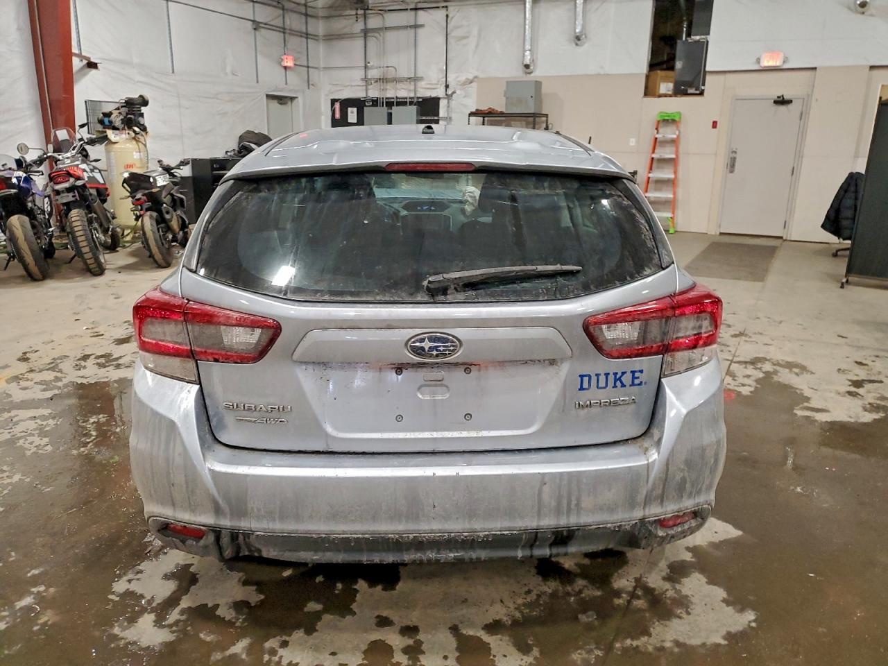 Subaru Impreza Image 10